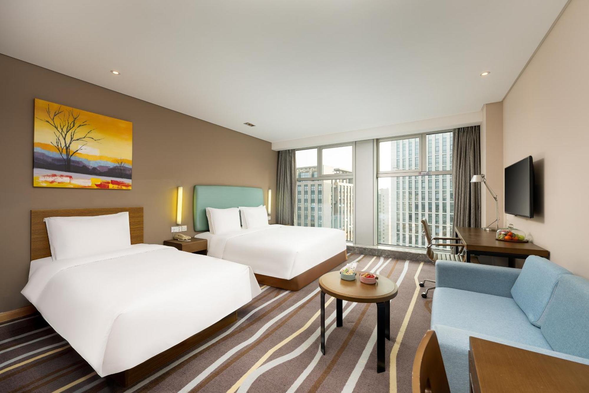 Holiday Inn Express Hangzhou Huanglong Exterior photo
