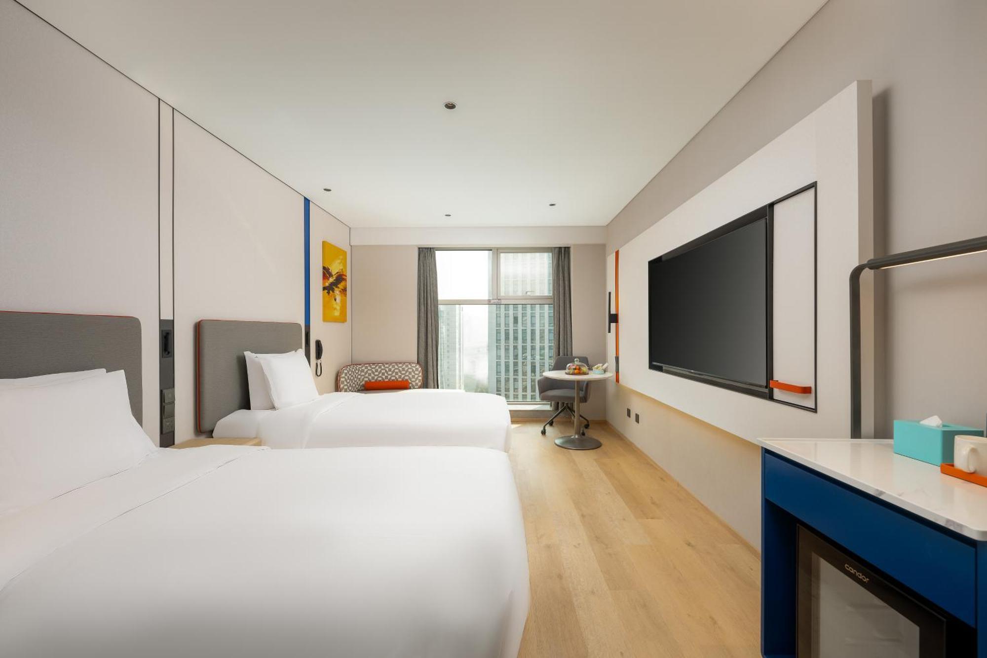 Holiday Inn Express Hangzhou Huanglong Exterior photo