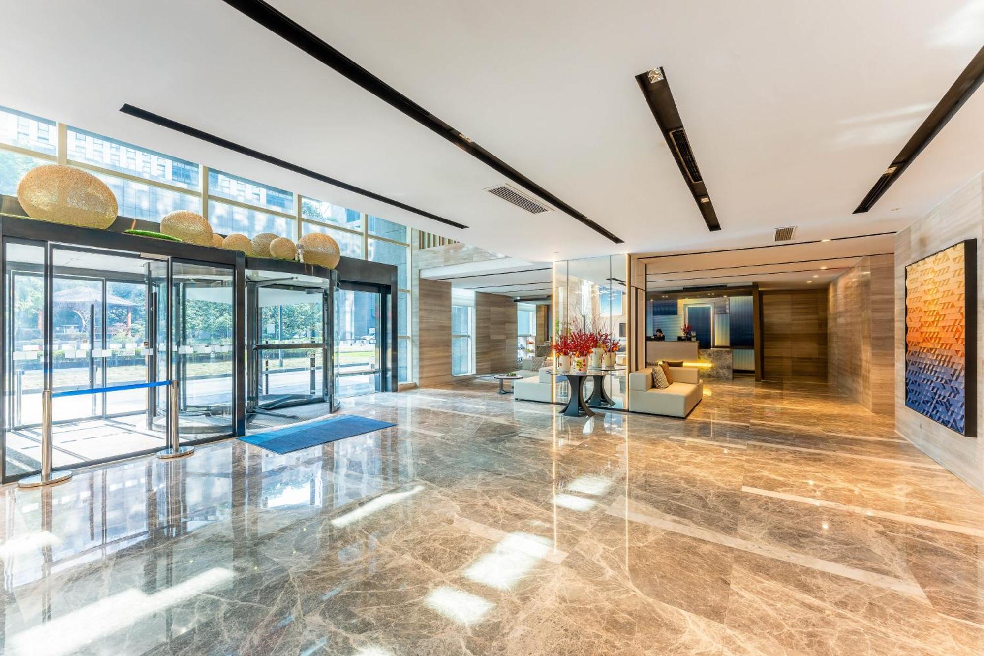 Holiday Inn Express Hangzhou Huanglong Exterior photo