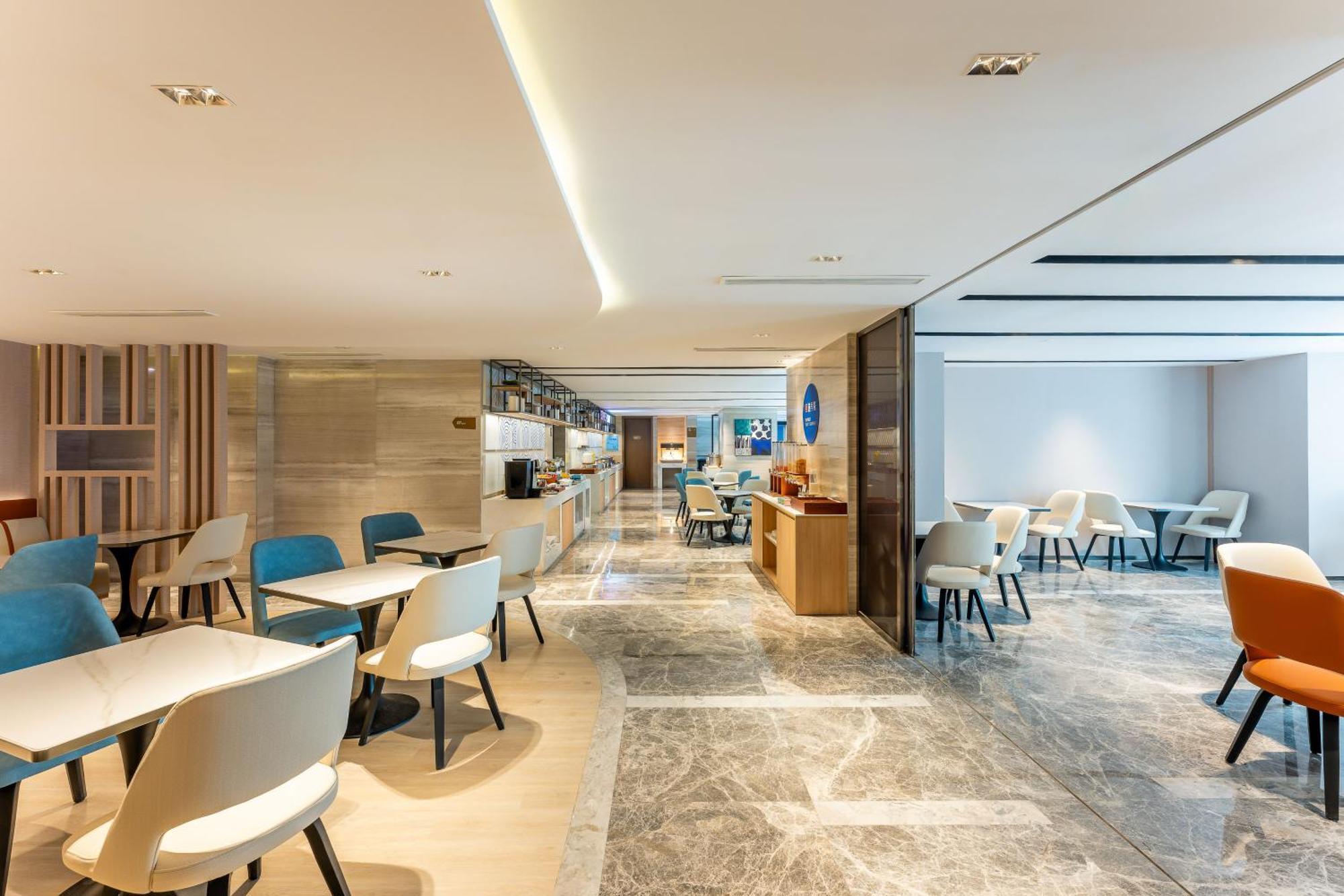 Holiday Inn Express Hangzhou Huanglong Exterior photo