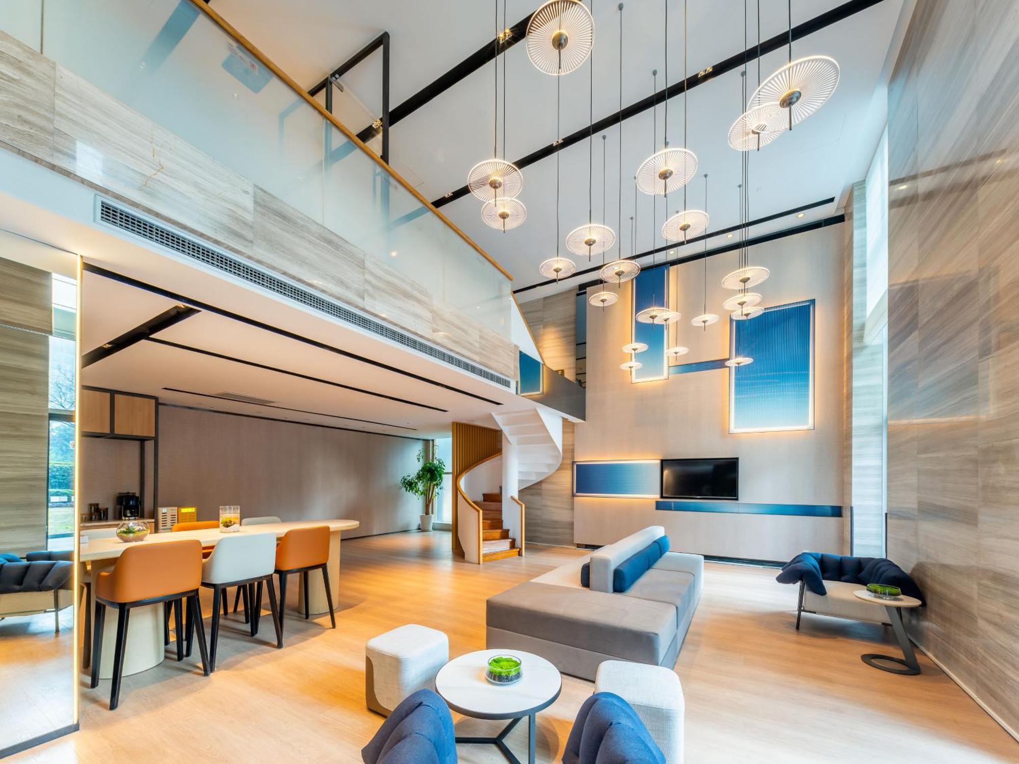 Holiday Inn Express Hangzhou Huanglong Exterior photo