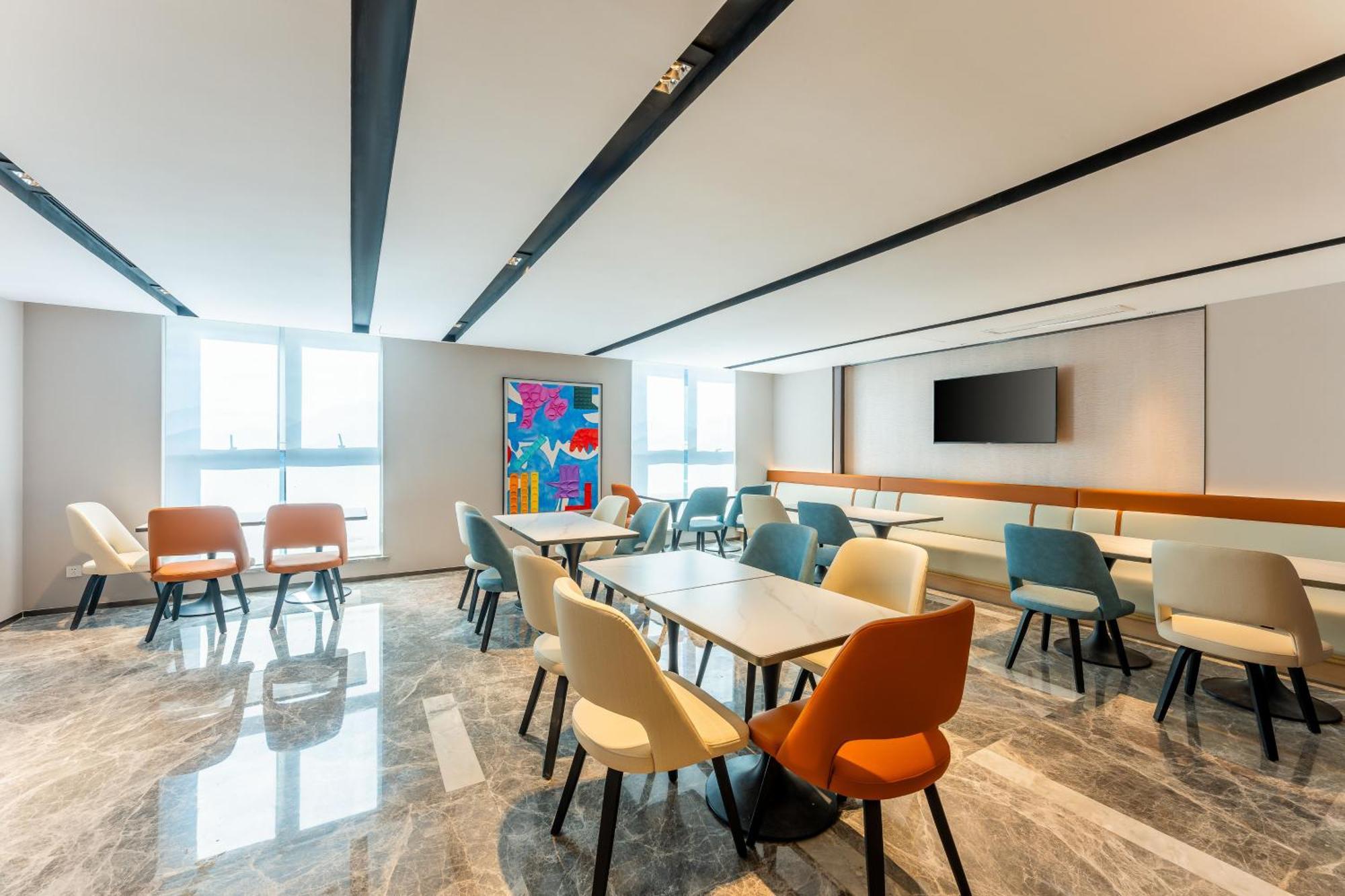 Holiday Inn Express Hangzhou Huanglong Exterior photo